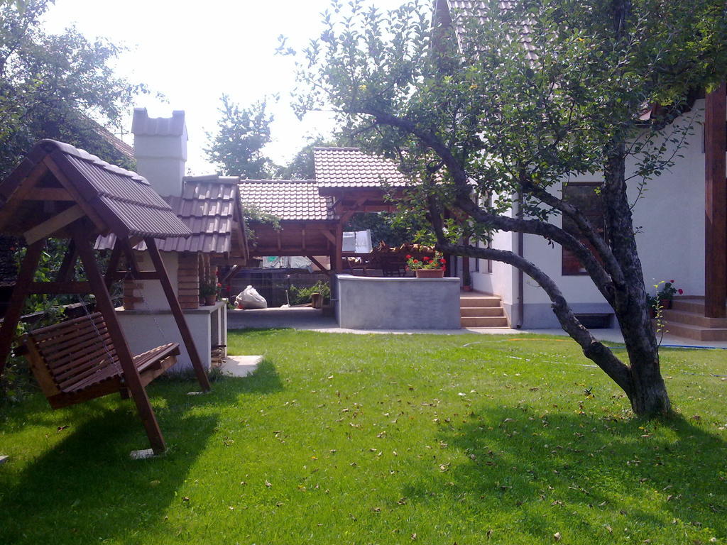 Hotel Casa Dancs Covasna Exterior foto